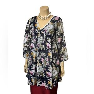 ANDREE BY UNIT LADYS FLOWIE BLOUSE. VERY BEAUTIFUL AND IN TIME FOR SPRIN…